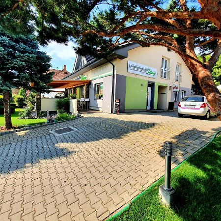AgroPenzion 7divov Dolna Krupa Esterno foto