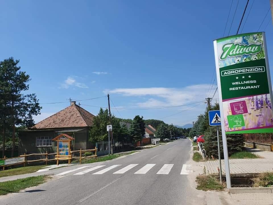 AgroPenzion 7divov Dolna Krupa Esterno foto