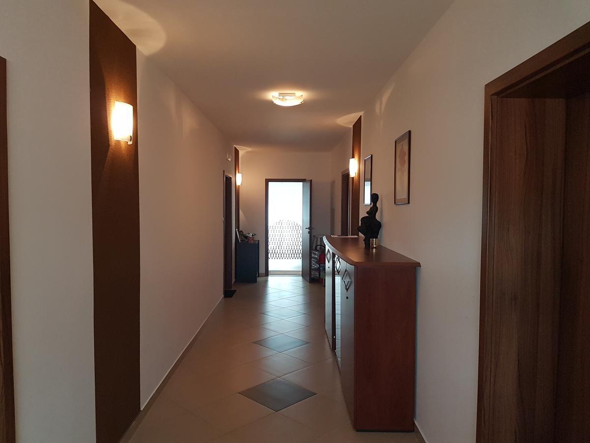 AgroPenzion 7divov Dolna Krupa Esterno foto