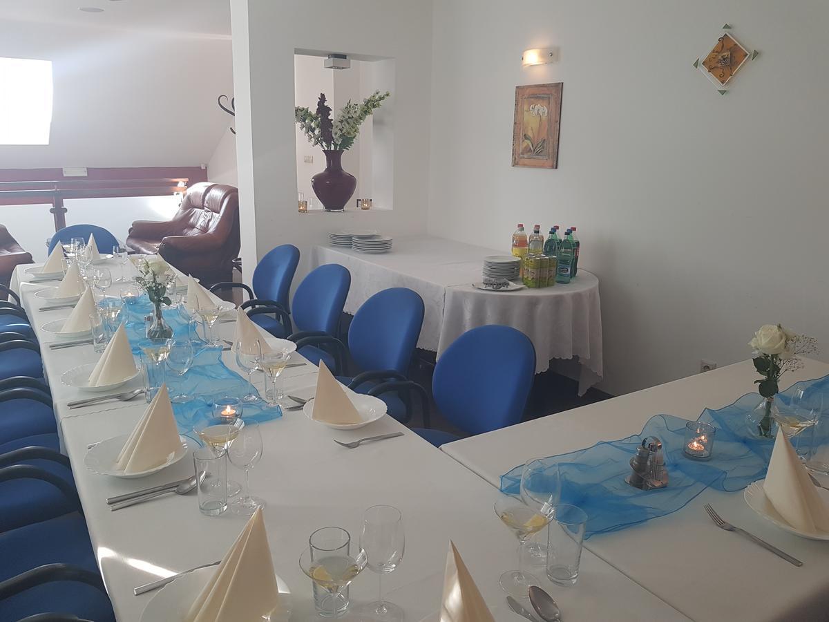 AgroPenzion 7divov Dolna Krupa Esterno foto